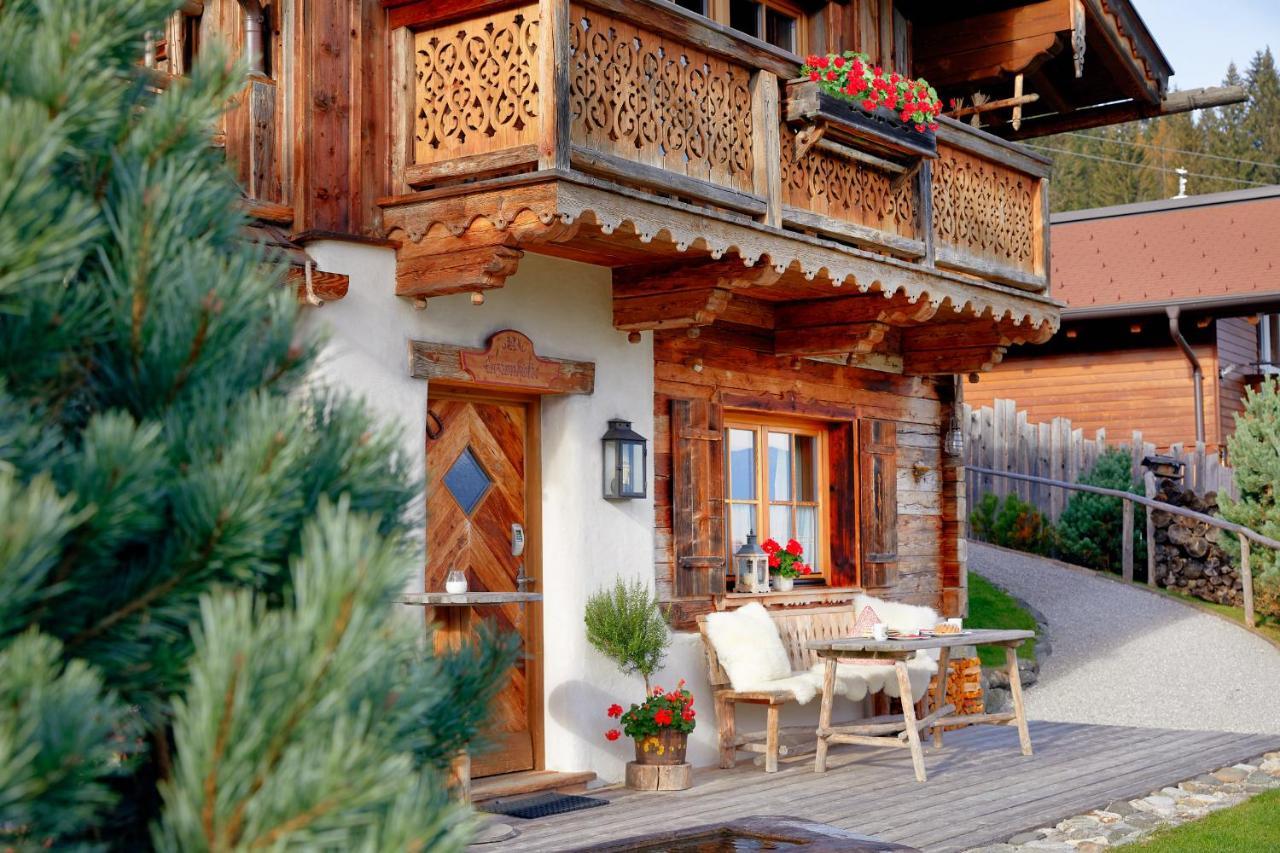 Almdorf Flachau - Luxus Huettenurlaub Exterior photo