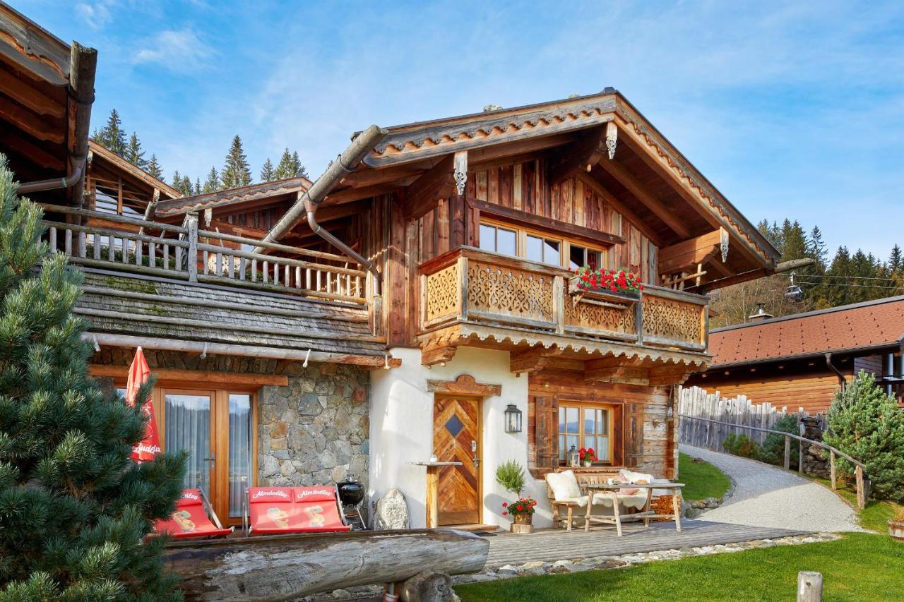 Almdorf Flachau - Luxus Huettenurlaub Exterior photo